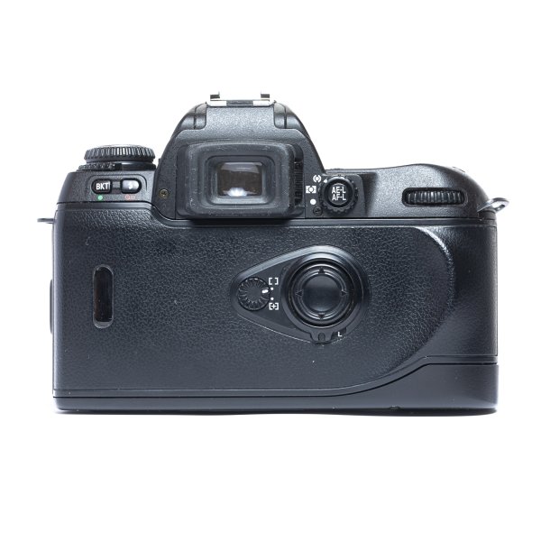 Brugt | Nikon F80 m. 28-80mm