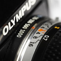 Brugt | Olympus OM2 sort m 50mm 1,8