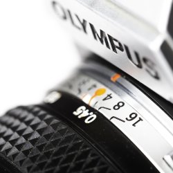 Brugt | Olympus OM10 m. 50mm 1.8