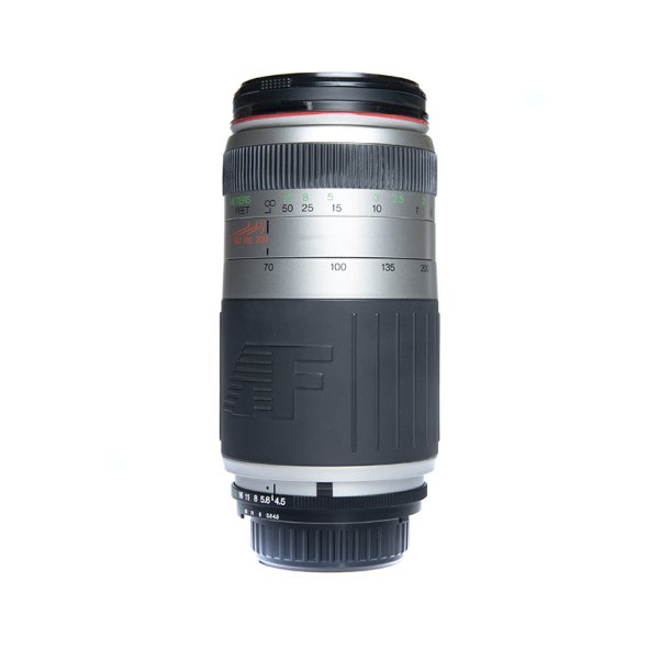 Voigtlnder Skopar 70-300 mm. F/4,5-5,6 til Nikon