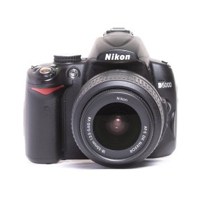  Brugt | Nikon D5000 m. 18-55mm. 3,5-5,6