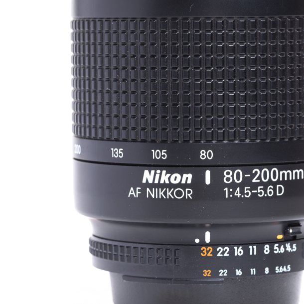 BRUGT | Nikon AF 80-200mm 4.5-5.6