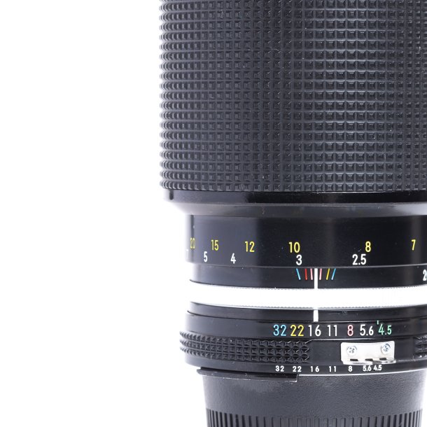 BRUGT | Nikkor 80-200mm 4.5