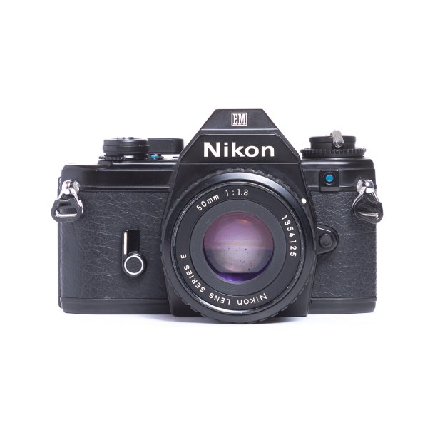 Nikon EM m. 50mm. 1,8
