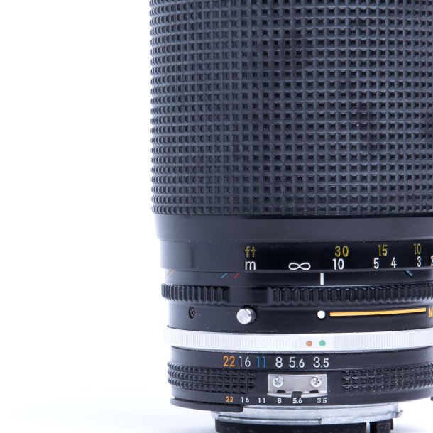 Brugt | Nikkor 35-200mm.